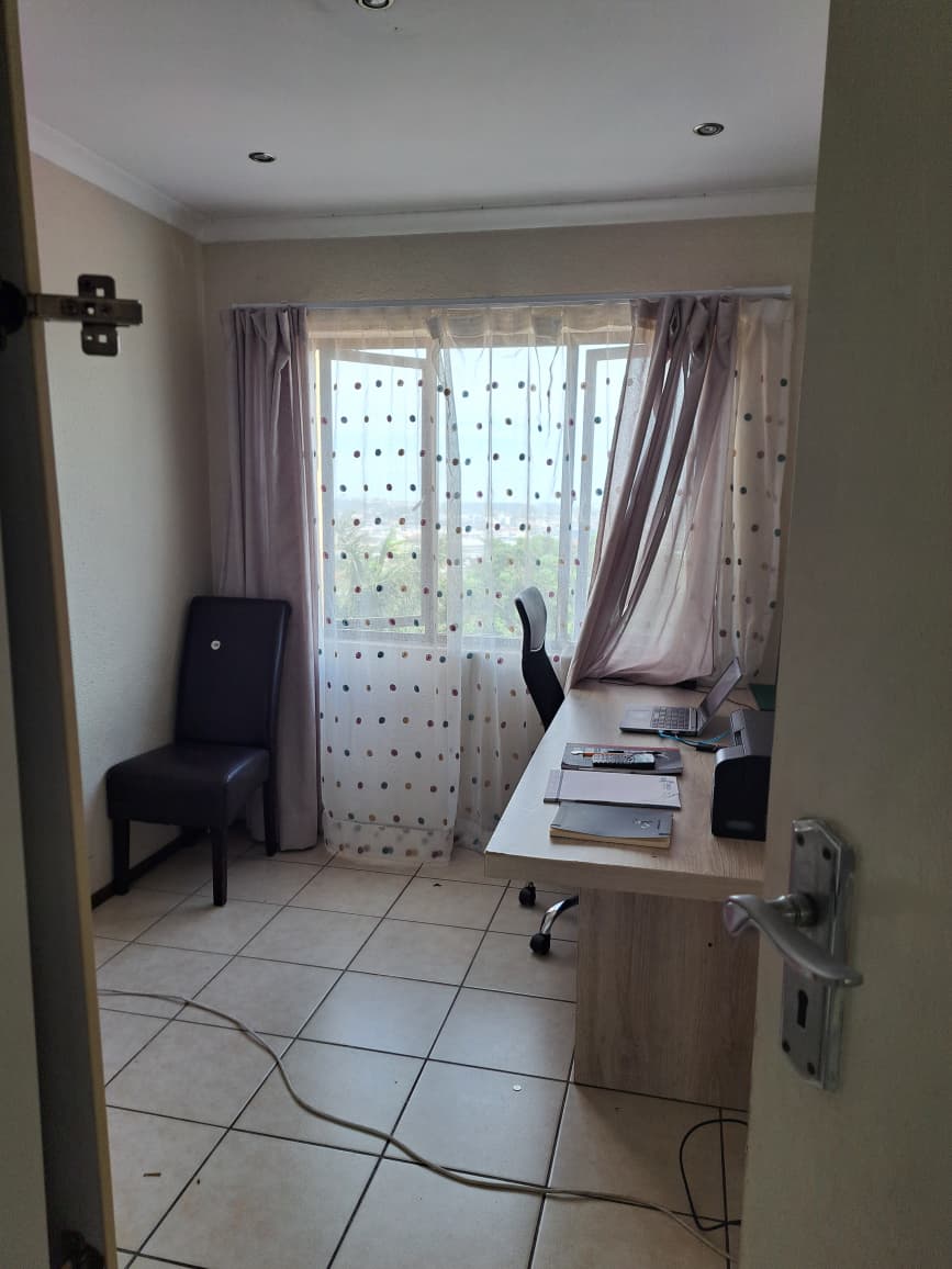 To Let 3 Bedroom Property for Rent in Montclair KwaZulu-Natal