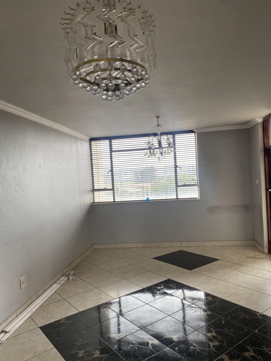 1 Bedroom Property for Sale in Scottsville KwaZulu-Natal