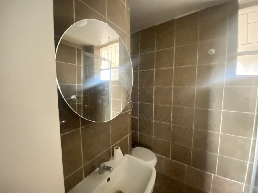 1 Bedroom Property for Sale in Scottsville KwaZulu-Natal