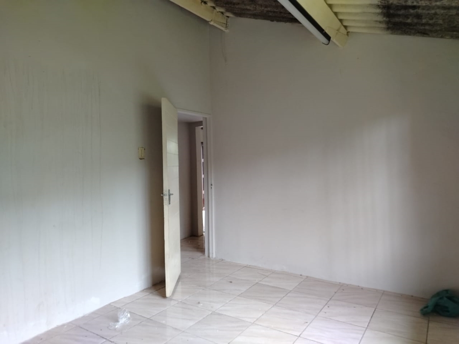 2 Bedroom Property for Sale in Ngwelezana KwaZulu-Natal