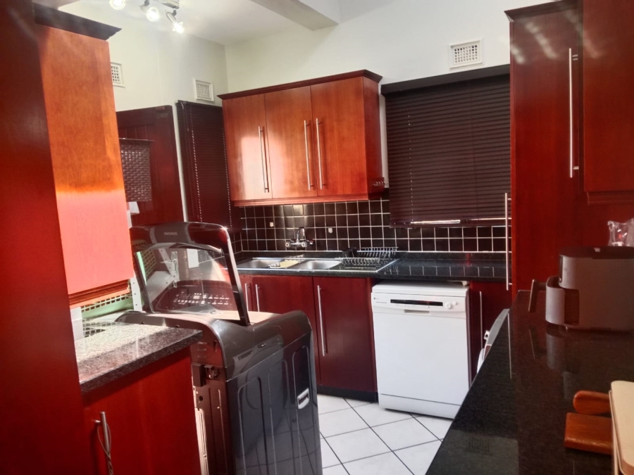 4 Bedroom Property for Sale in Meer En See KwaZulu-Natal