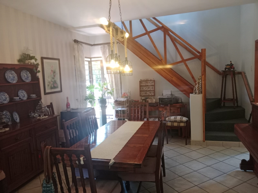 4 Bedroom Property for Sale in Meer En See KwaZulu-Natal