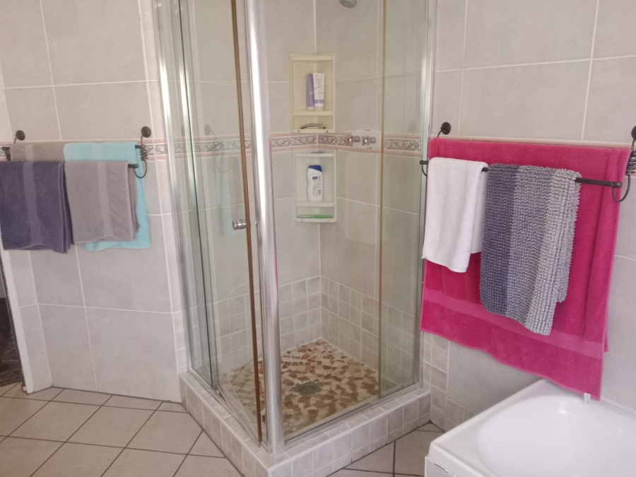 4 Bedroom Property for Sale in Meer En See KwaZulu-Natal