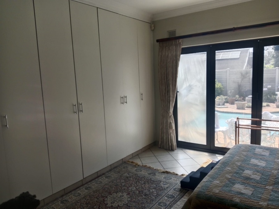 4 Bedroom Property for Sale in Meer En See KwaZulu-Natal