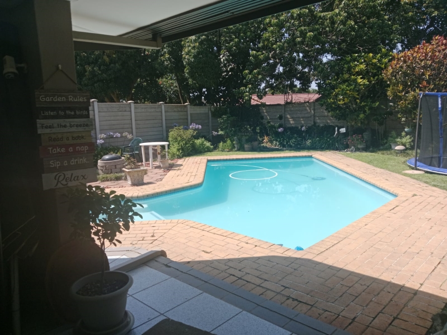 4 Bedroom Property for Sale in Meer En See KwaZulu-Natal