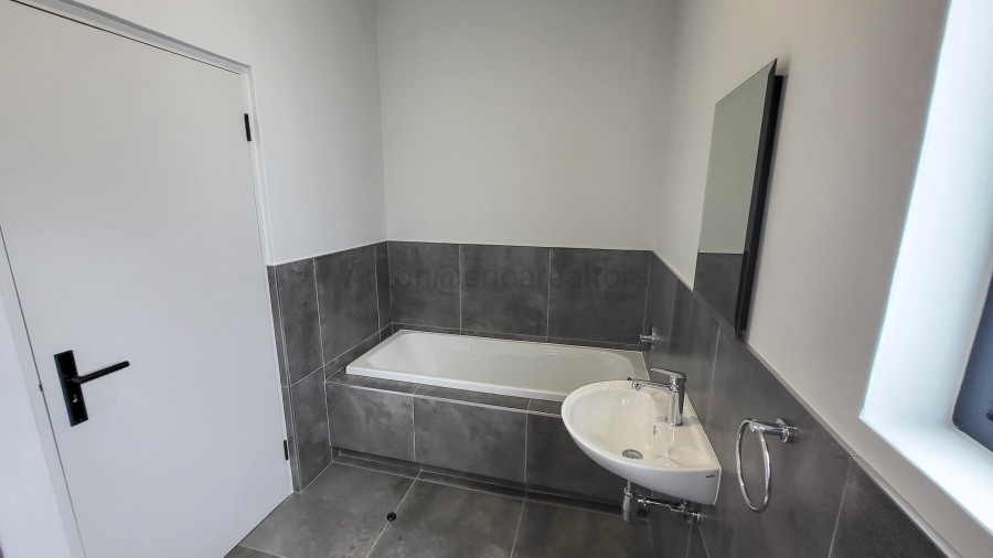 3 Bedroom Property for Sale in Westbrook KwaZulu-Natal