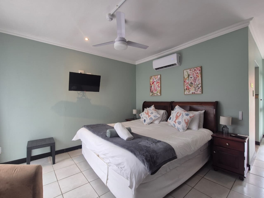 12 Bedroom Property for Sale in Salt Rock KwaZulu-Natal