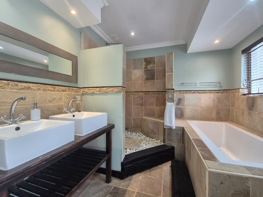 12 Bedroom Property for Sale in Salt Rock KwaZulu-Natal