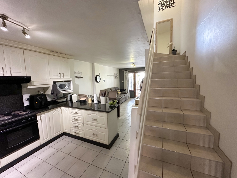 2 Bedroom Property for Sale in Morningside KwaZulu-Natal