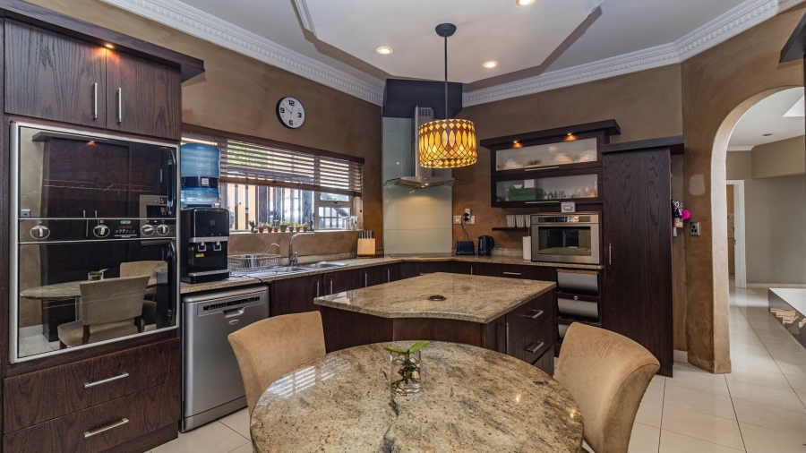 4 Bedroom Property for Sale in Treasure Beach KwaZulu-Natal