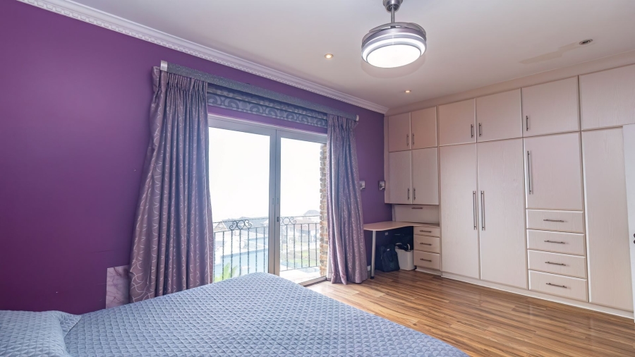 4 Bedroom Property for Sale in Treasure Beach KwaZulu-Natal