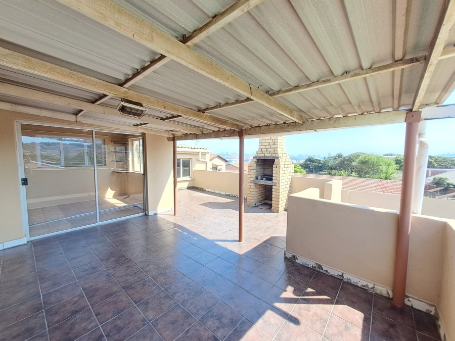 7 Bedroom Property for Sale in Bluff KwaZulu-Natal