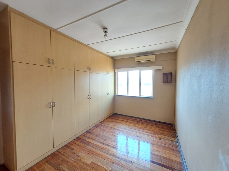 7 Bedroom Property for Sale in Bluff KwaZulu-Natal