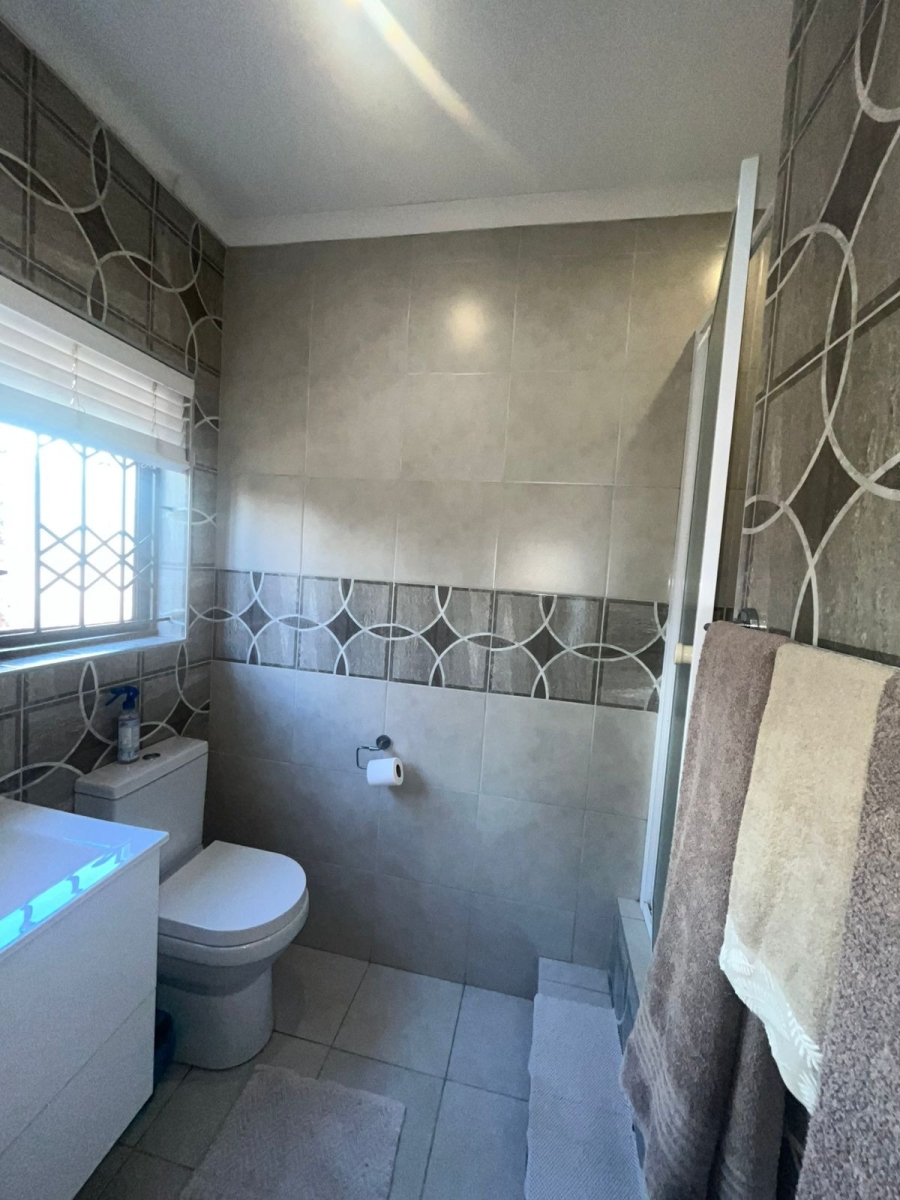 4 Bedroom Property for Sale in Ocean View KwaZulu-Natal