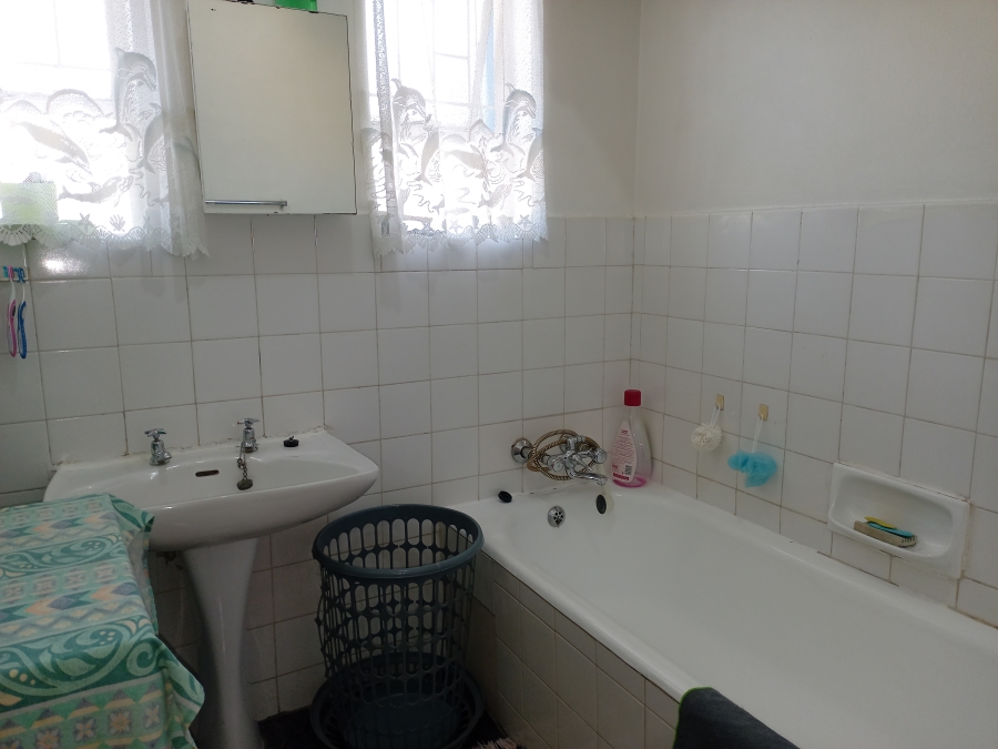 3 Bedroom Property for Sale in Pioneer Park KwaZulu-Natal