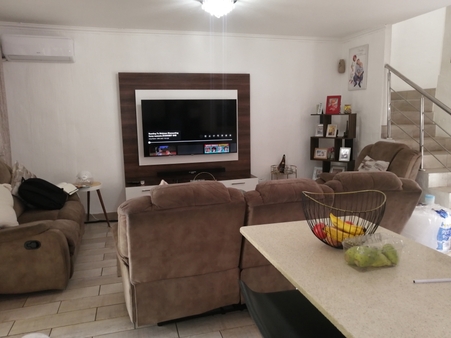 To Let 3 Bedroom Property for Rent in Westridge KwaZulu-Natal