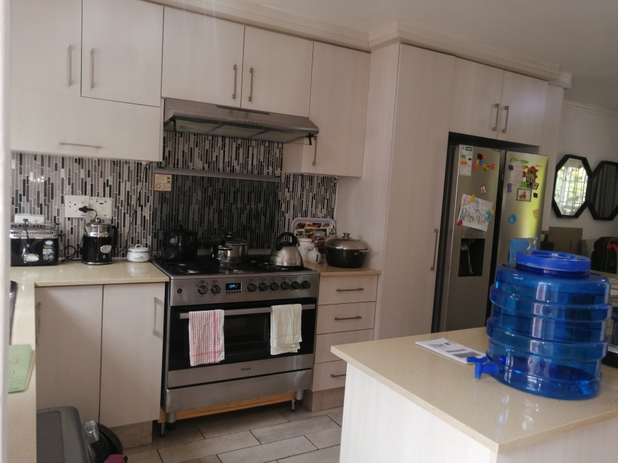 To Let 3 Bedroom Property for Rent in Westridge KwaZulu-Natal