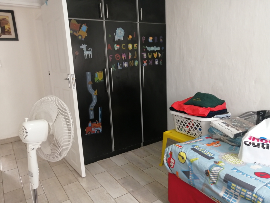 To Let 3 Bedroom Property for Rent in Westridge KwaZulu-Natal