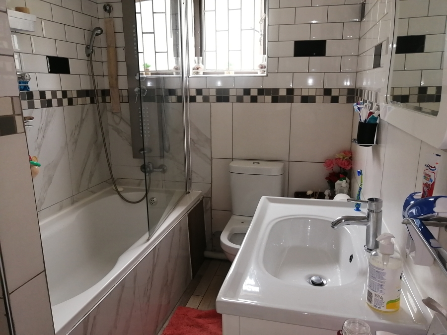 To Let 3 Bedroom Property for Rent in Westridge KwaZulu-Natal