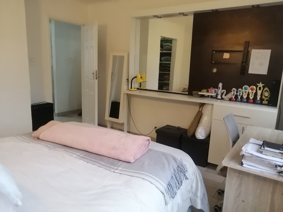 To Let 3 Bedroom Property for Rent in Westridge KwaZulu-Natal