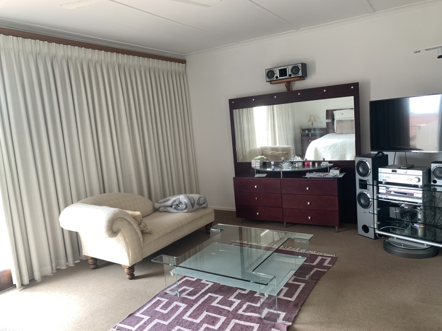 4 Bedroom Property for Sale in Ballitoville KwaZulu-Natal