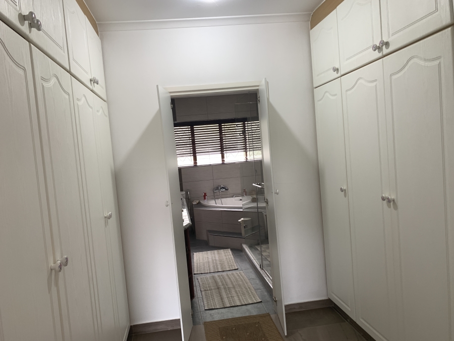 4 Bedroom Property for Sale in Ballitoville KwaZulu-Natal