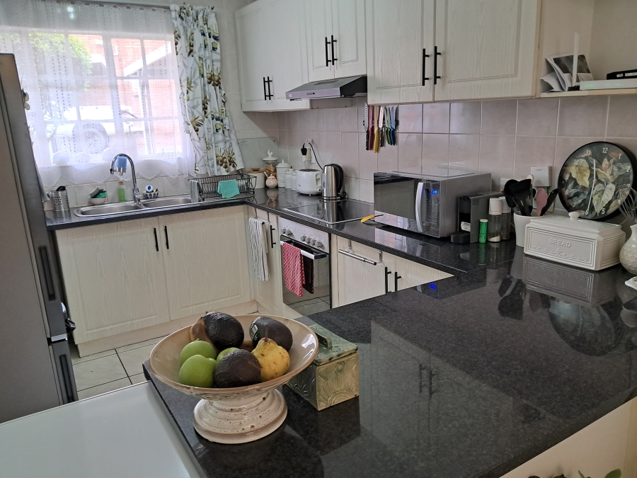 2 Bedroom Property for Sale in Pelham KwaZulu-Natal