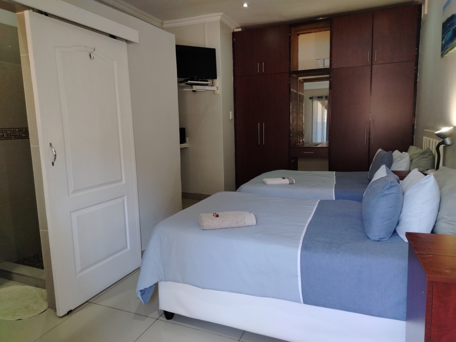 8 Bedroom Property for Sale in Bluff KwaZulu-Natal