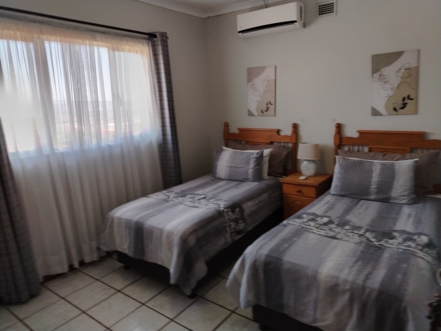 8 Bedroom Property for Sale in Bluff KwaZulu-Natal
