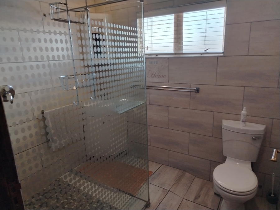 8 Bedroom Property for Sale in Bluff KwaZulu-Natal