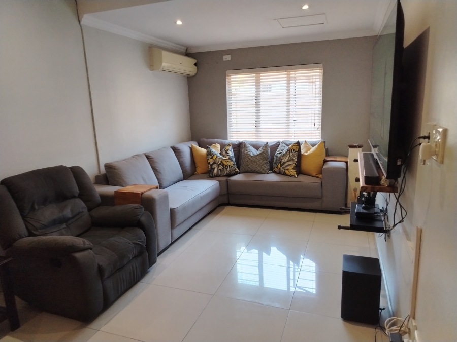 8 Bedroom Property for Sale in Bluff KwaZulu-Natal