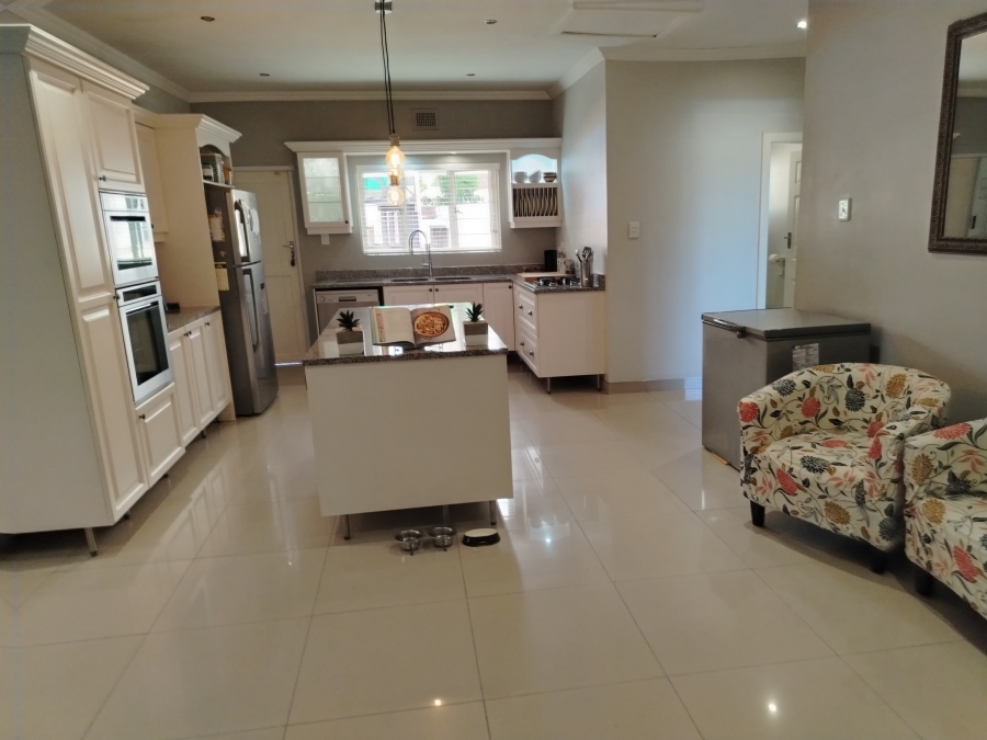 8 Bedroom Property for Sale in Bluff KwaZulu-Natal