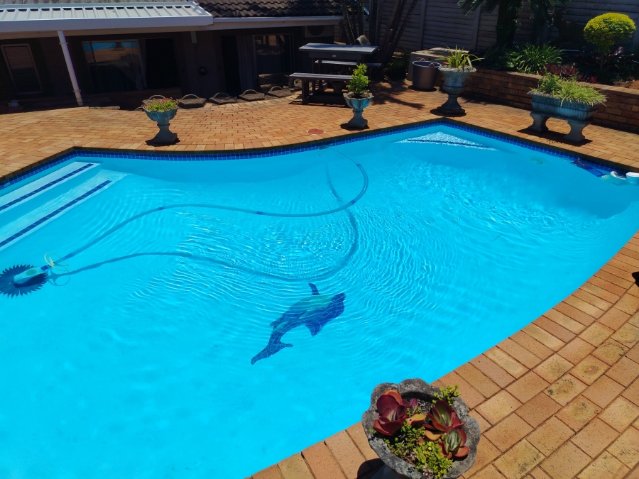 8 Bedroom Property for Sale in Bluff KwaZulu-Natal