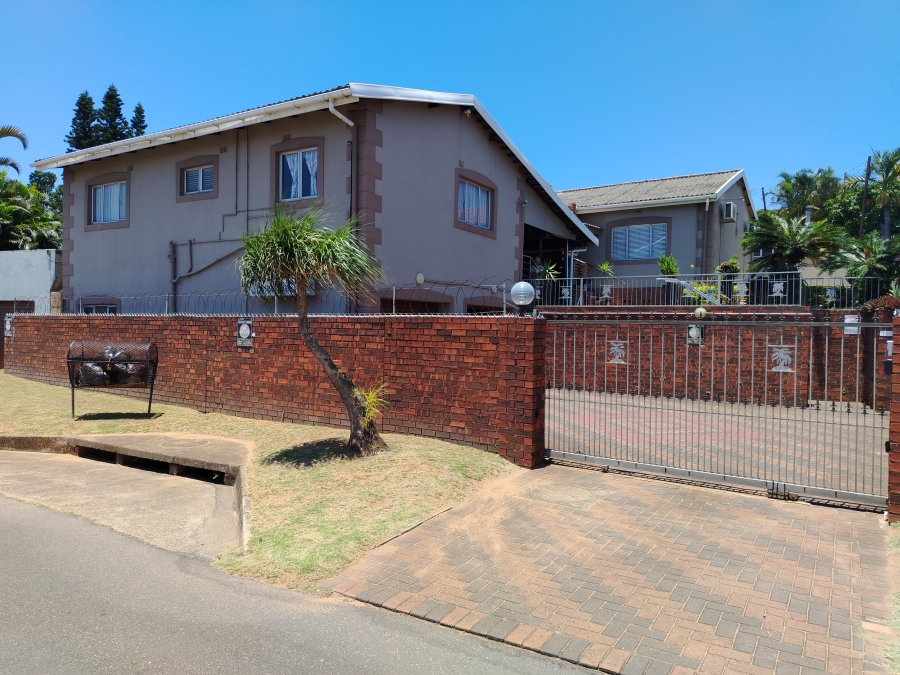 8 Bedroom Property for Sale in Bluff KwaZulu-Natal