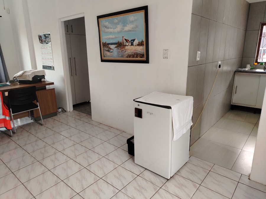 4 Bedroom Property for Sale in Yellowwood Park KwaZulu-Natal