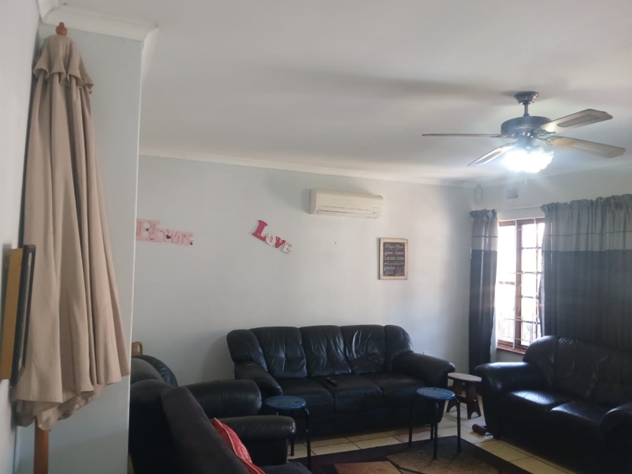 3 Bedroom Property for Sale in Empangeni Central KwaZulu-Natal