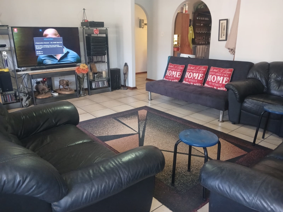 3 Bedroom Property for Sale in Empangeni Central KwaZulu-Natal