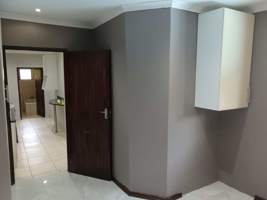 To Let 1 Bedroom Property for Rent in Glen Anil KwaZulu-Natal