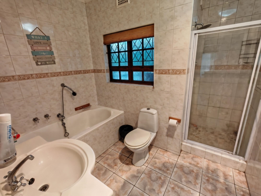 5 Bedroom Property for Sale in Atholl Heights KwaZulu-Natal