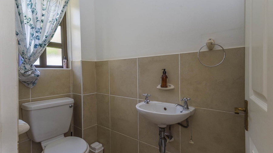 3 Bedroom Property for Sale in Clifton Hill Estate KwaZulu-Natal