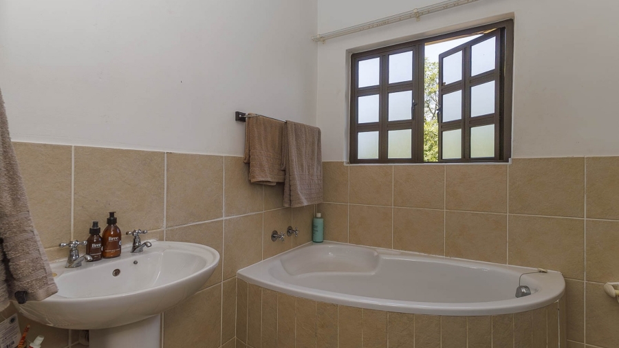 3 Bedroom Property for Sale in Clifton Hill Estate KwaZulu-Natal