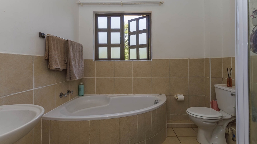 3 Bedroom Property for Sale in Clifton Hill Estate KwaZulu-Natal