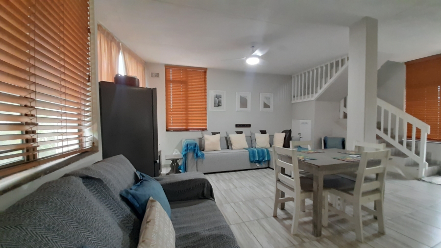 To Let 2 Bedroom Property for Rent in Compensation Beach KwaZulu-Natal