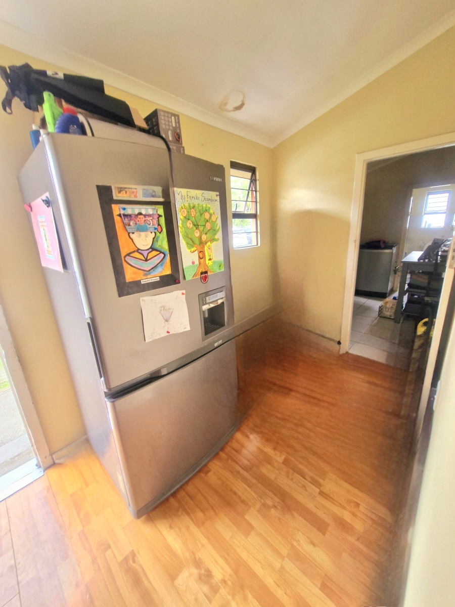 To Let 2 Bedroom Property for Rent in Edgemount Estate KwaZulu-Natal