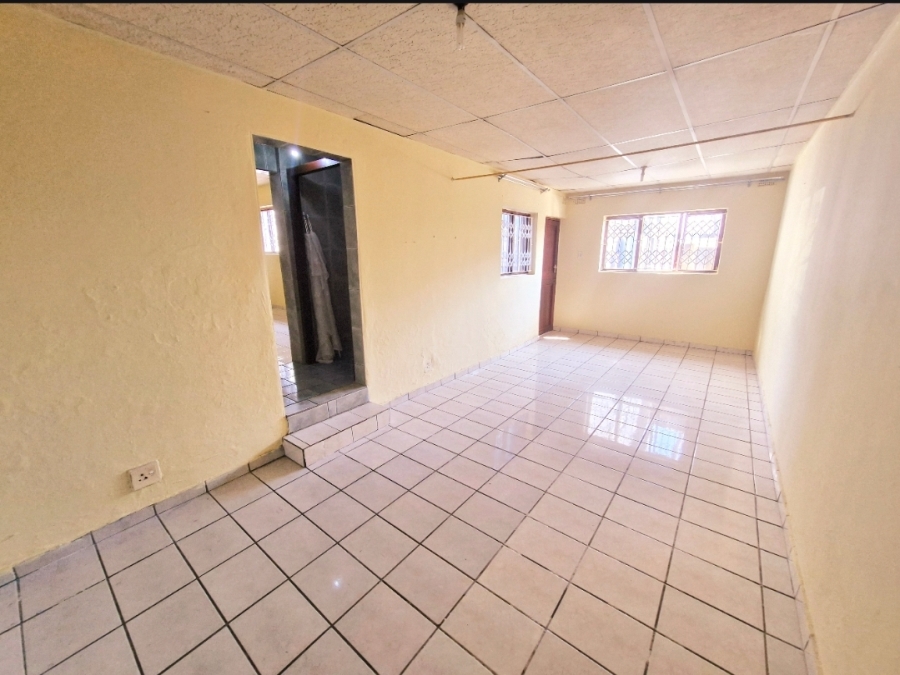 To Let 1 Bedroom Property for Rent in Forest Haven KwaZulu-Natal