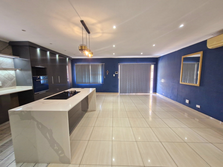 3 Bedroom Property for Sale in Centenary Park KwaZulu-Natal