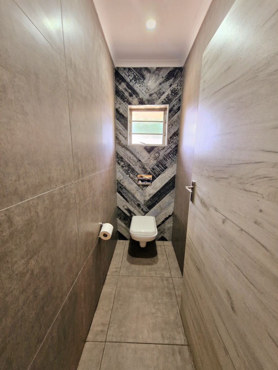 3 Bedroom Property for Sale in Centenary Park KwaZulu-Natal