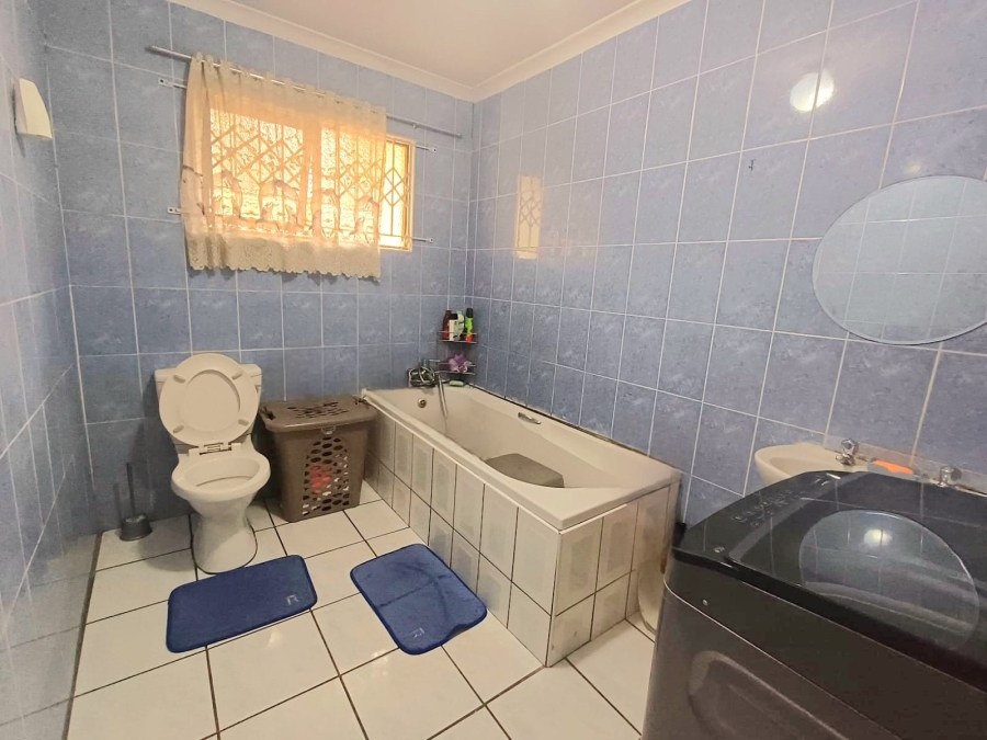 3 Bedroom Property for Sale in Avoca KwaZulu-Natal