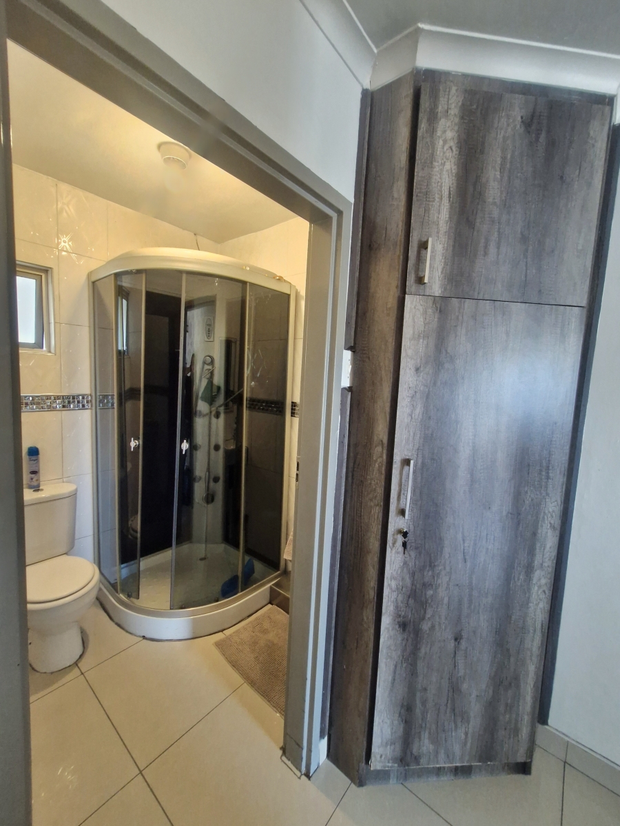 2 Bedroom Property for Sale in Sunford KwaZulu-Natal