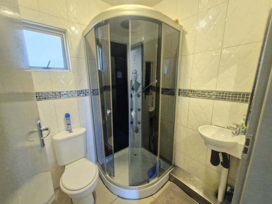 2 Bedroom Property for Sale in Sunford KwaZulu-Natal